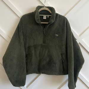 Aritzia Teddy Half Zip Pullover Fleece